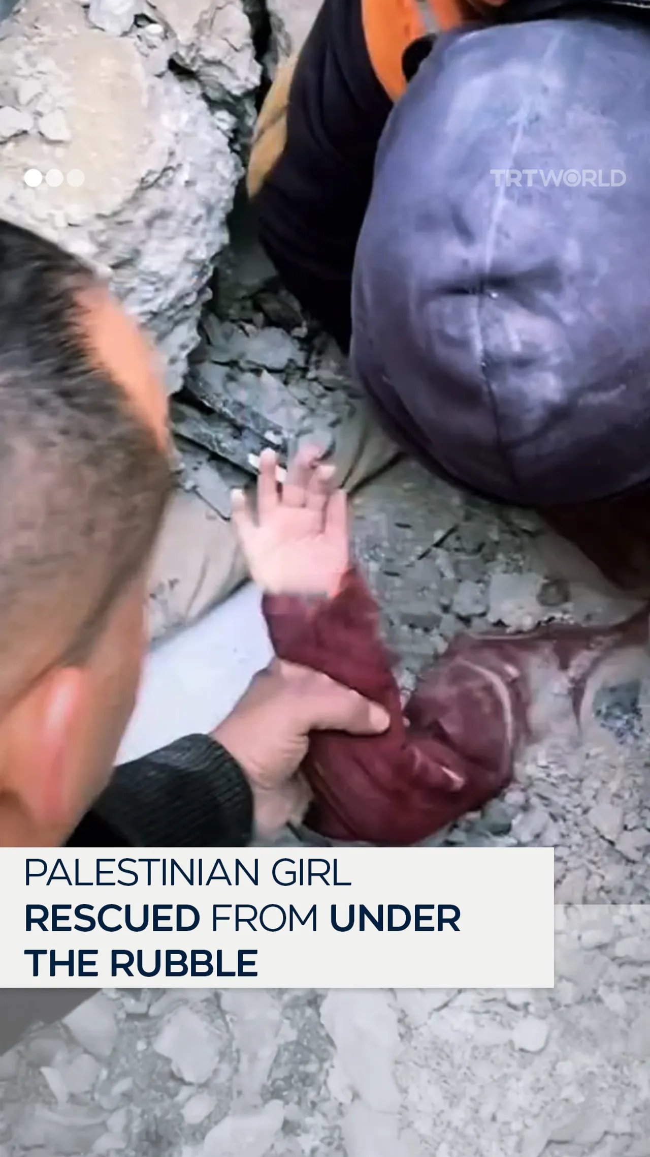 Palestinian girl rescued from under the rubble